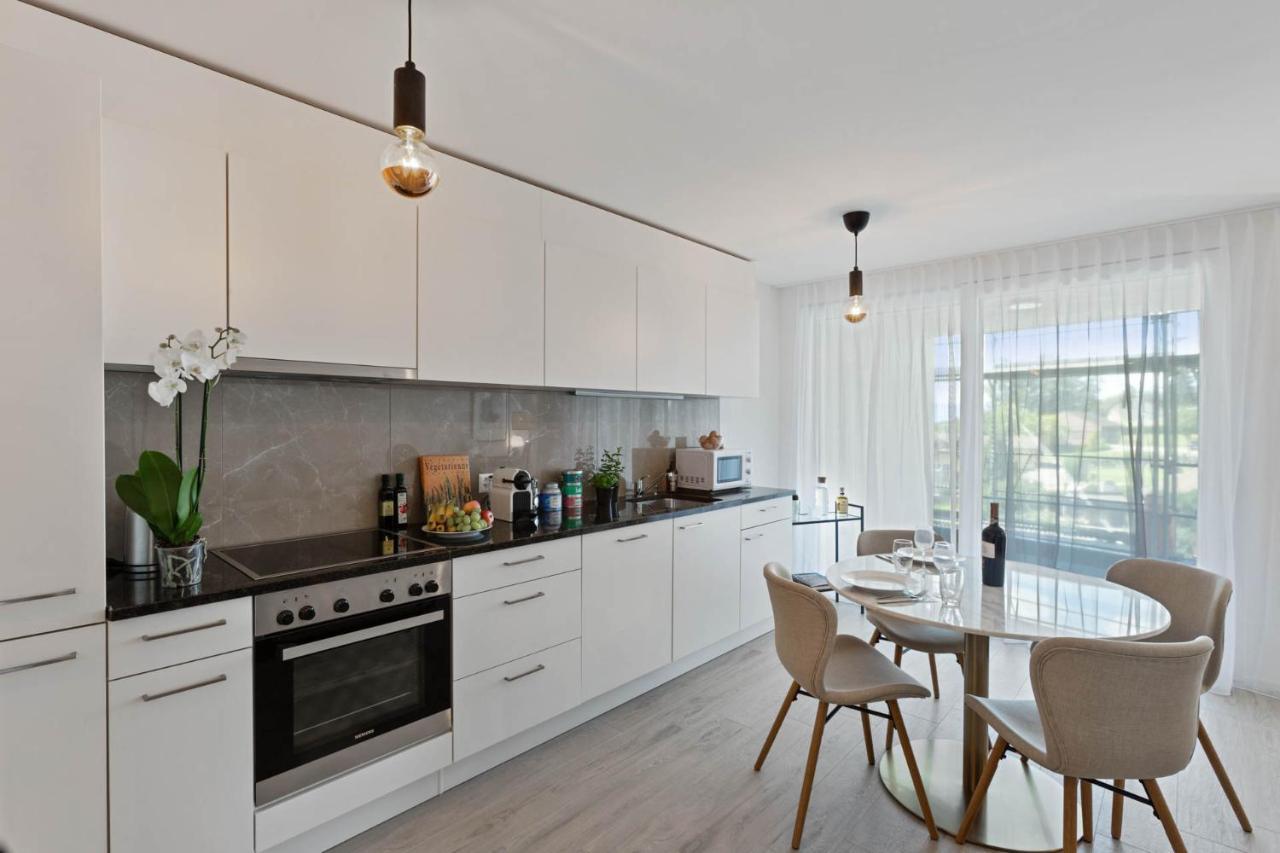 Olympia Homes Beautifully Furnished Flats Epalinges Bagian luar foto