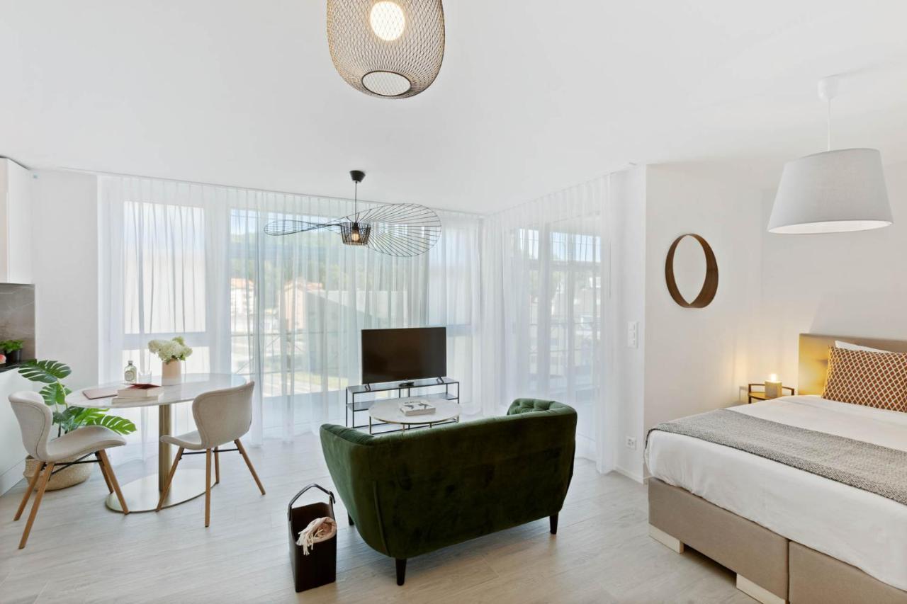 Olympia Homes Beautifully Furnished Flats Epalinges Bagian luar foto