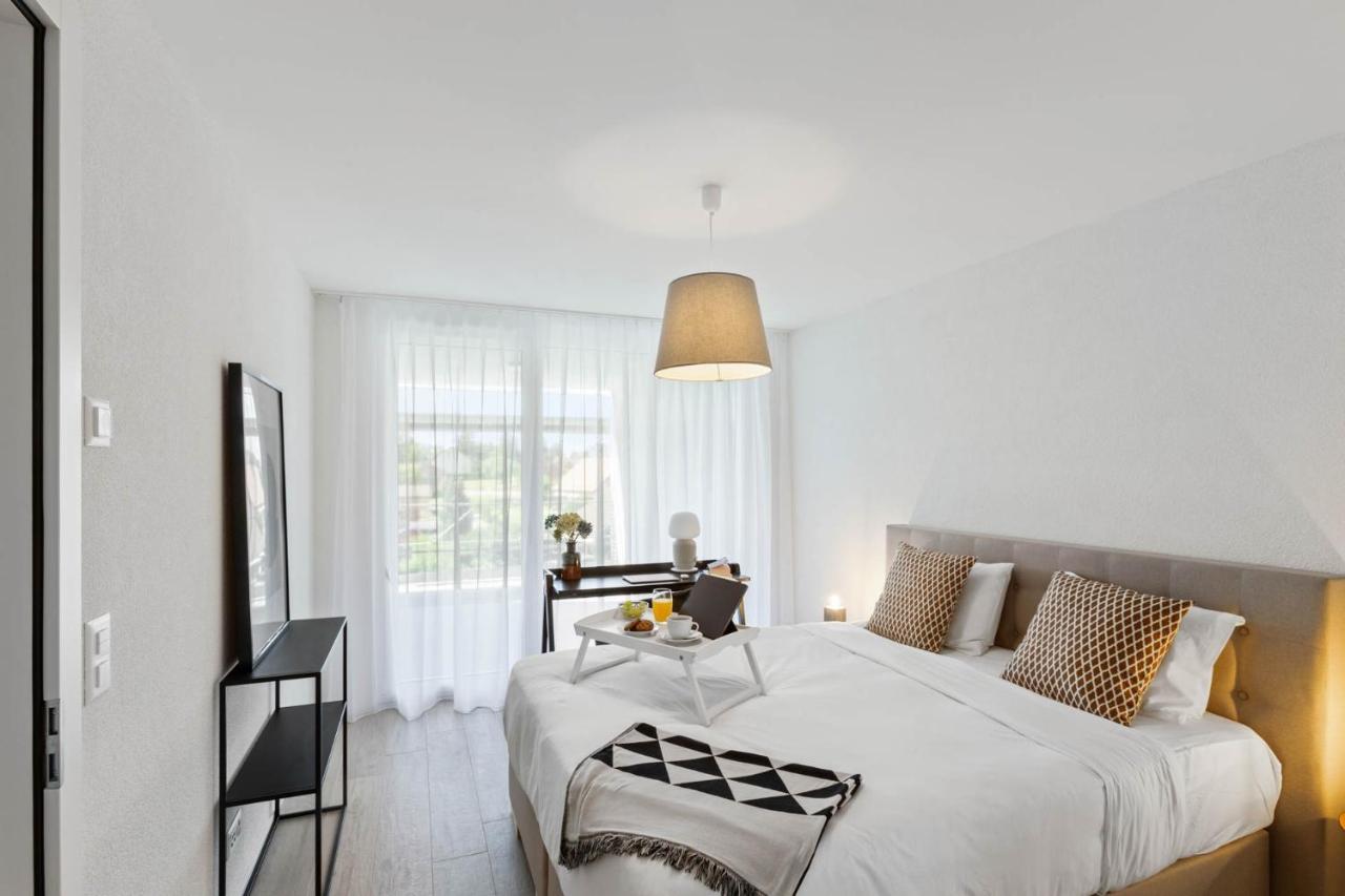 Olympia Homes Beautifully Furnished Flats Epalinges Bagian luar foto